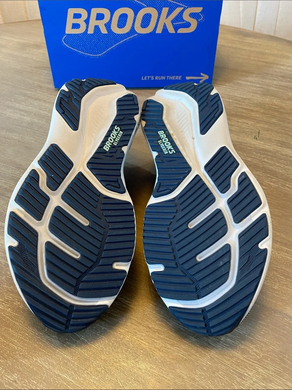 Brooks Glycerin 23, Women’s 8.5 Wide